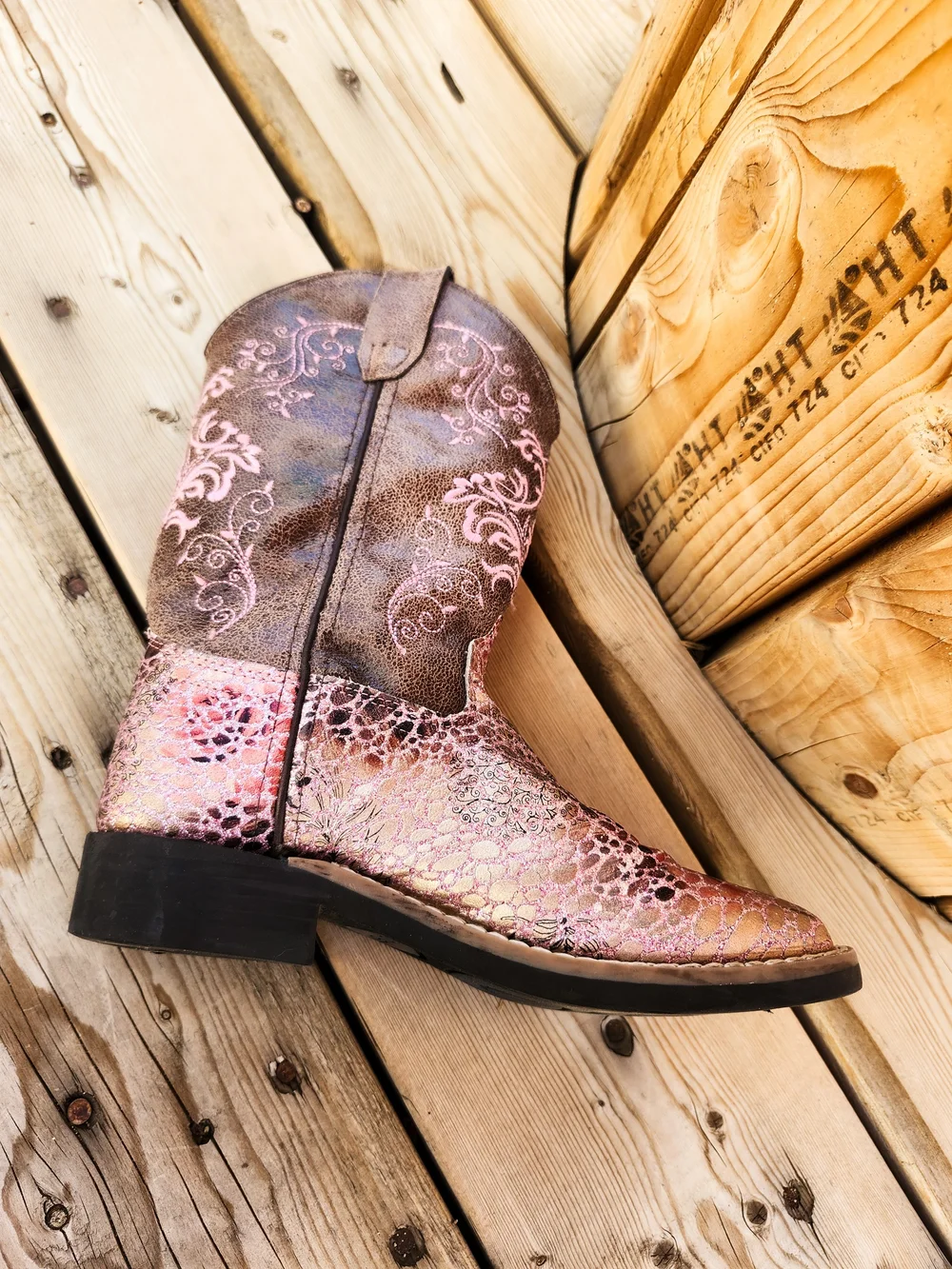Old West Girls Pink Embroidered Western Cowboy Boots Size 1D Youth